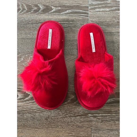 Victoria's Secret Slippers - Picture 2 of 5